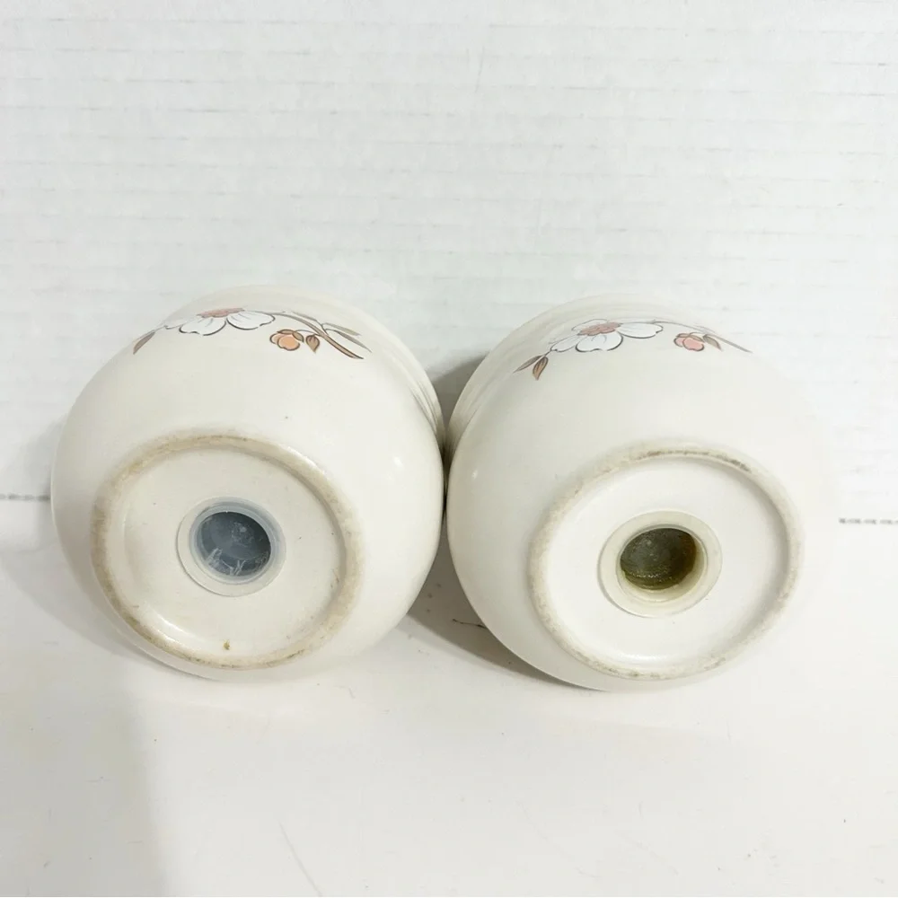 Unbranded vintage stoneware